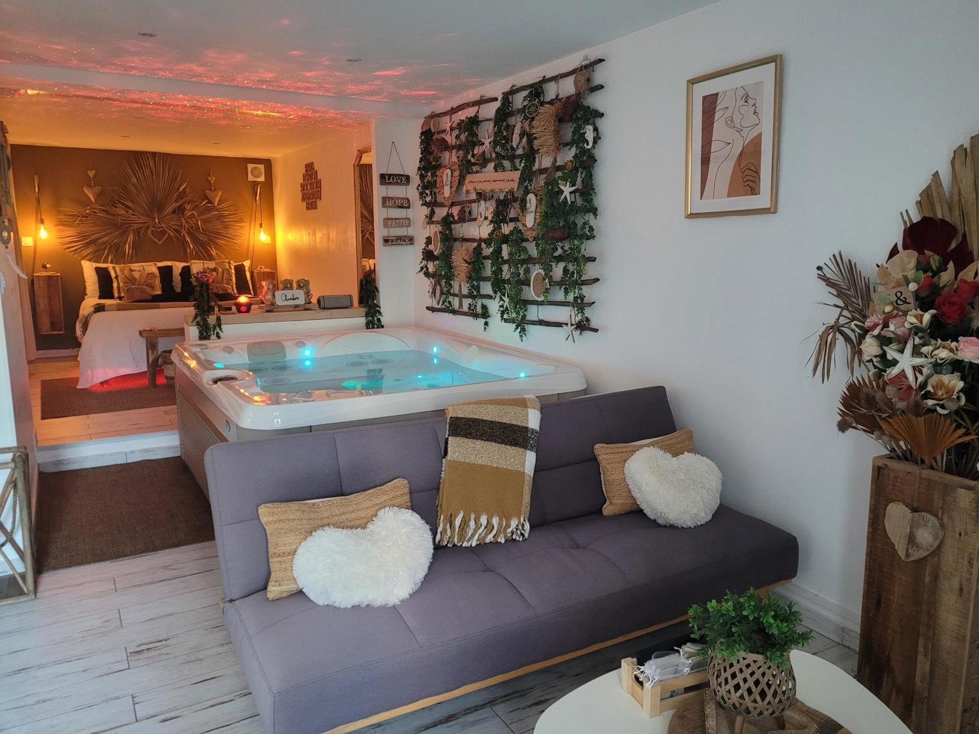 Suite & Spa Just Dream 28 Сикс-Фор-ле-Плаж Екстериор снимка